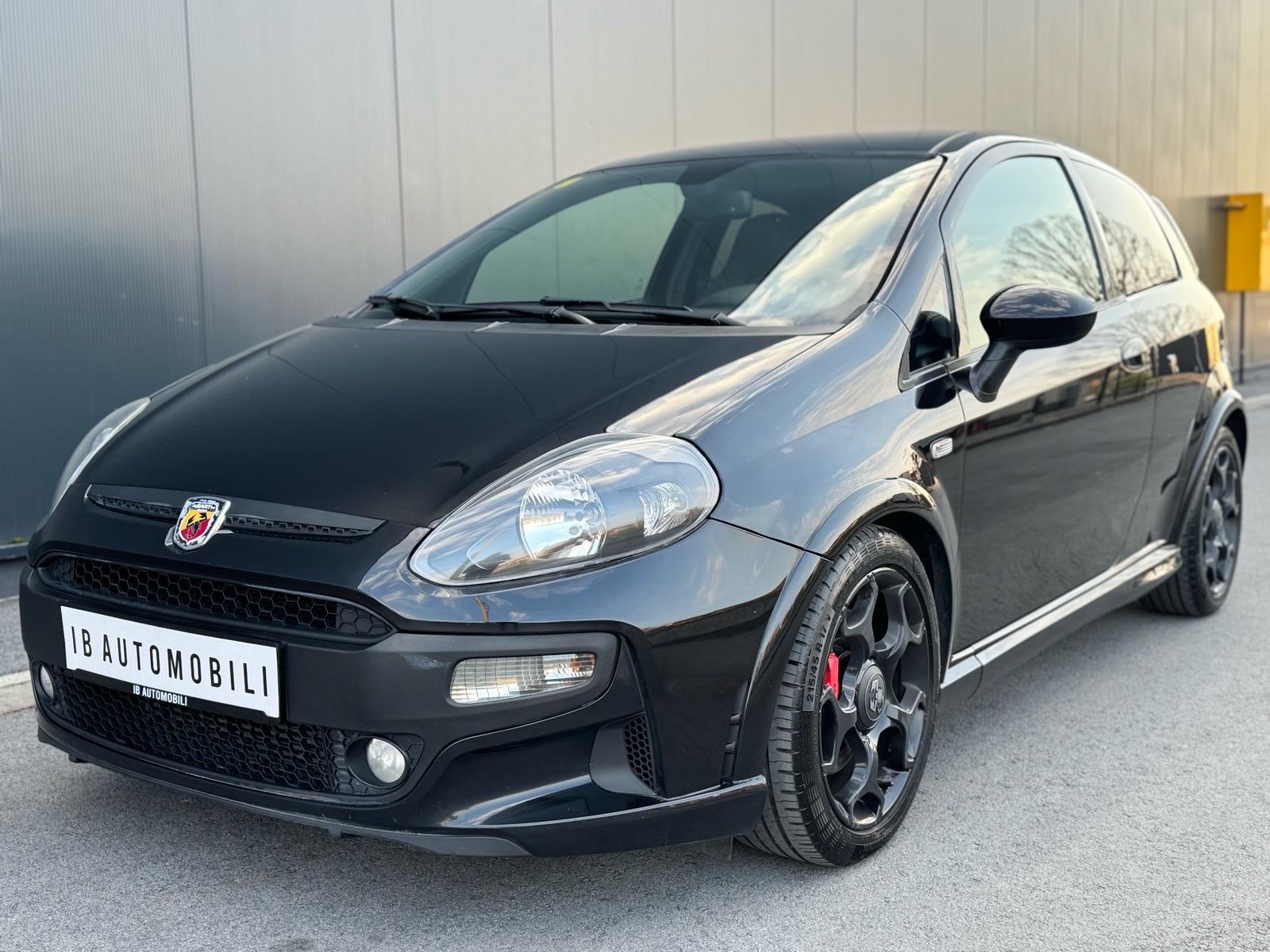 Abarth Punto Evo Supersport 1.4, pogled izvana - slika 1