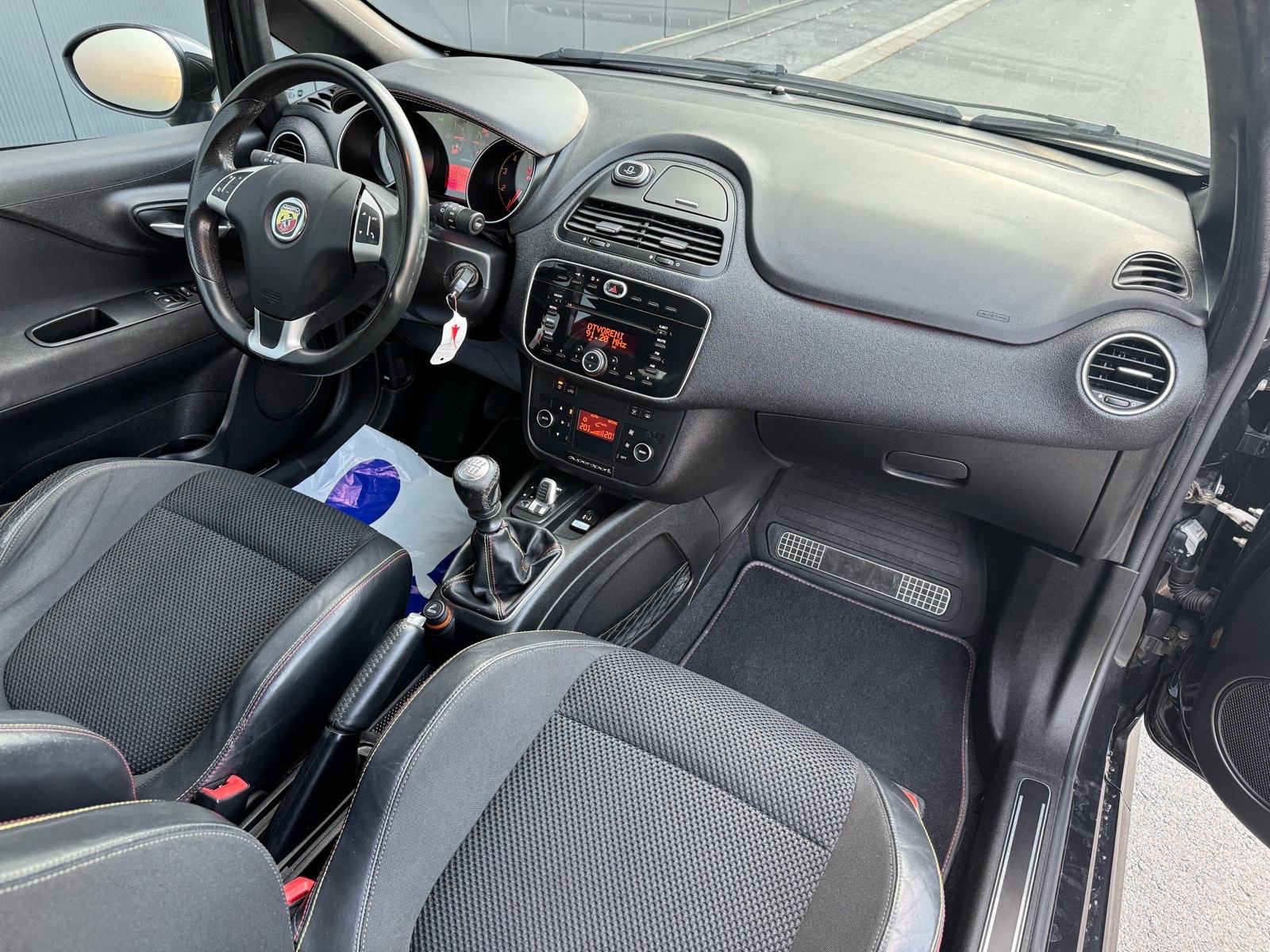 Abarth Punto Evo Supersport 1.4, fotografija 10