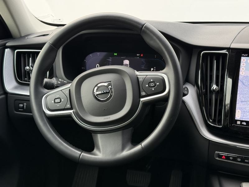 ⭐AKCIJA 24 Mj jamstva Volvo XC60 B4 Momentum, fotografija 15