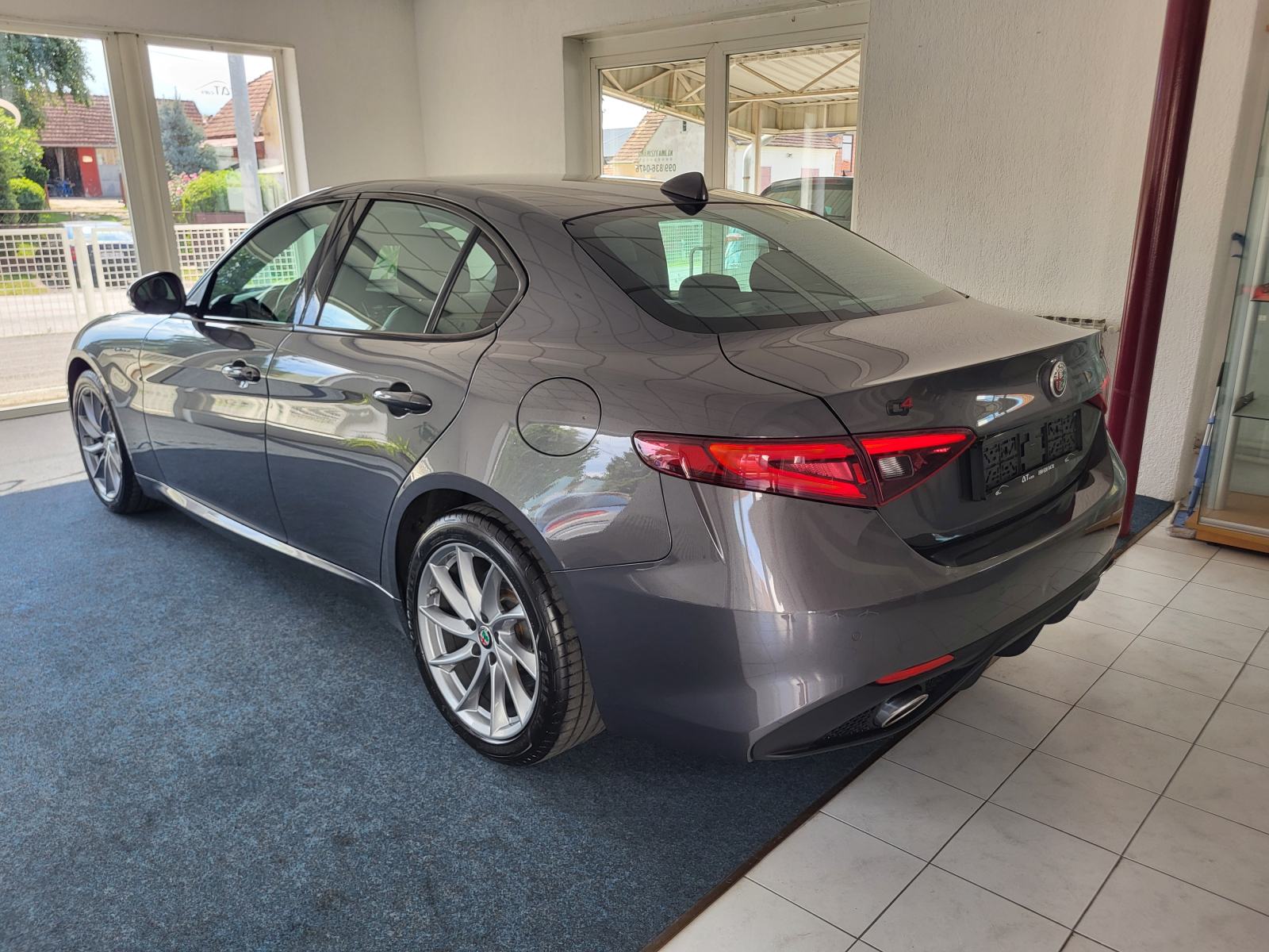 ALFA GIULIA Q4 VELOCE 2.2 JTDM AUTOMATIK KAMERA RADAR KOŽA F1 KEYLESS, fotografija 10