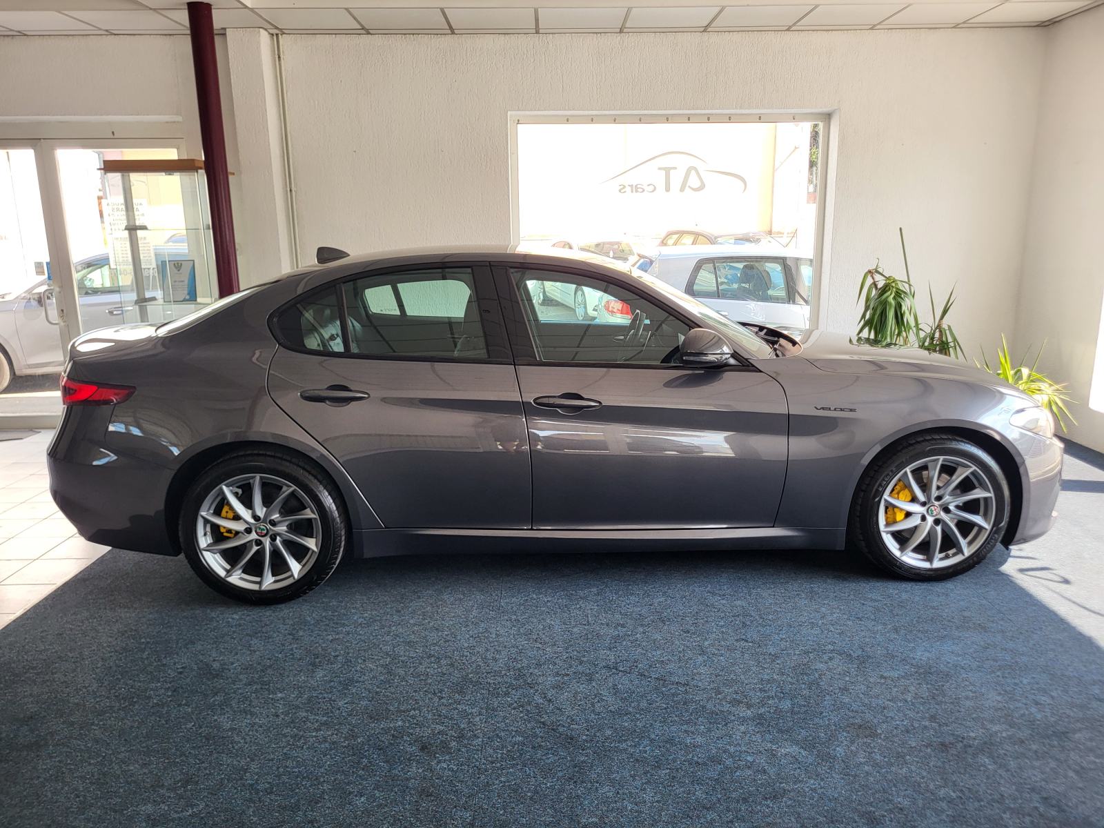 ALFA GIULIA Q4 VELOCE 2.2 JTDM AUTOMATIK KAMERA RADAR KOŽA F1 KEYLESS, fotografija 7
