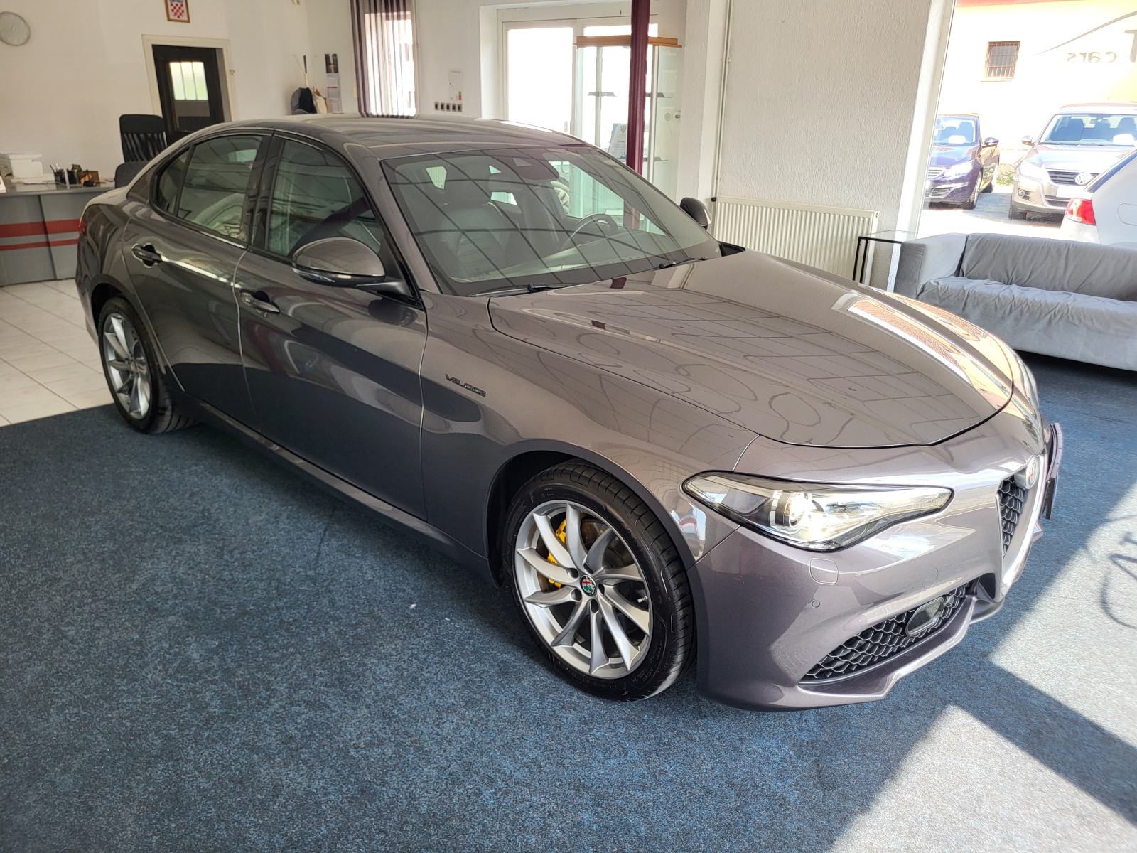 ALFA GIULIA Q4 VELOCE 2.2 JTDM AUTOMATIK KAMERA RADAR KOŽA F1 KEYLESS, fotografija 6