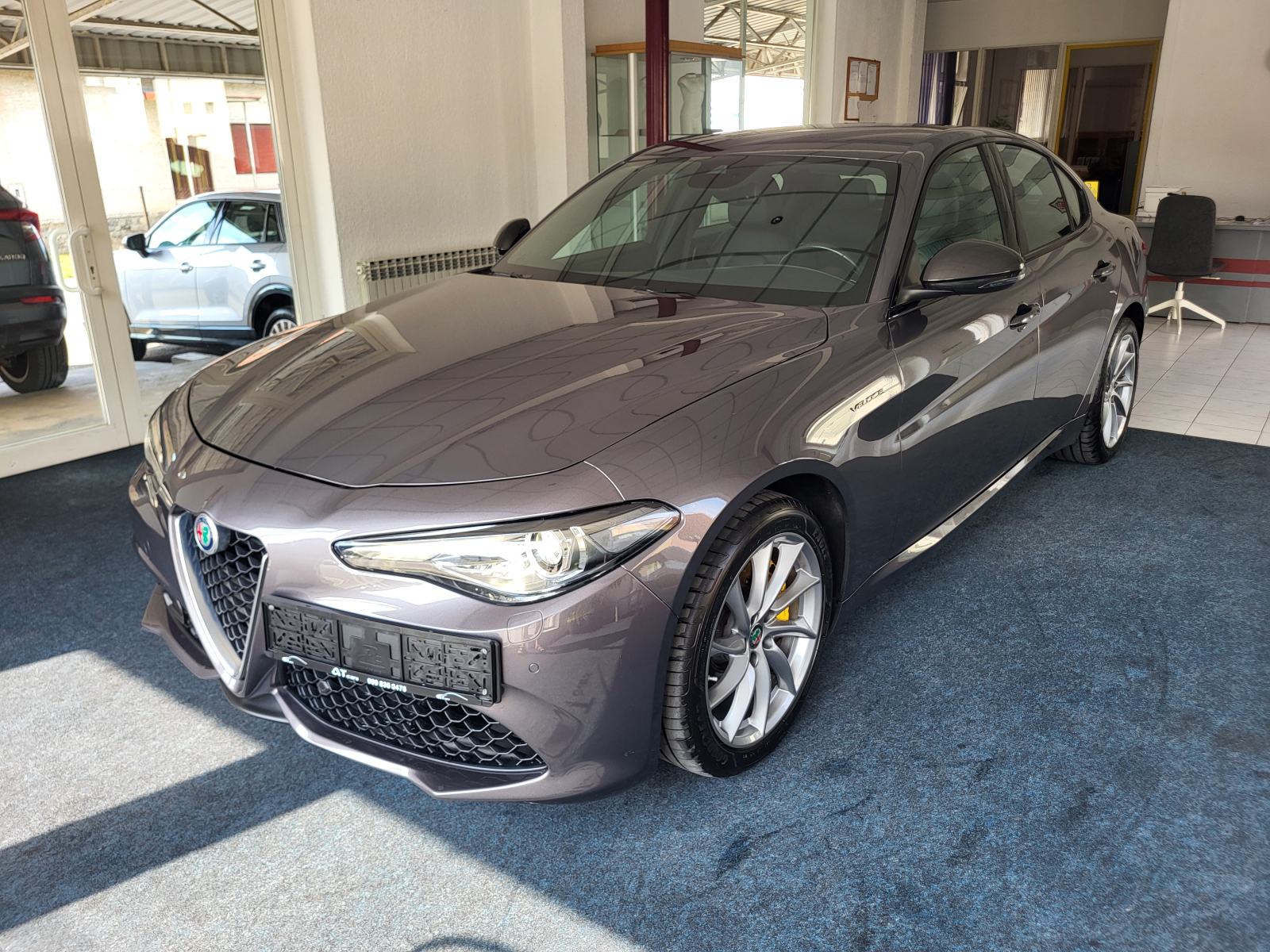 ALFA GIULIA Q4 VELOCE 2.2 JTDM AUTOMATIK KAMERA RADAR KOŽA F1 KEYLESS, pogled izvana - slika 1