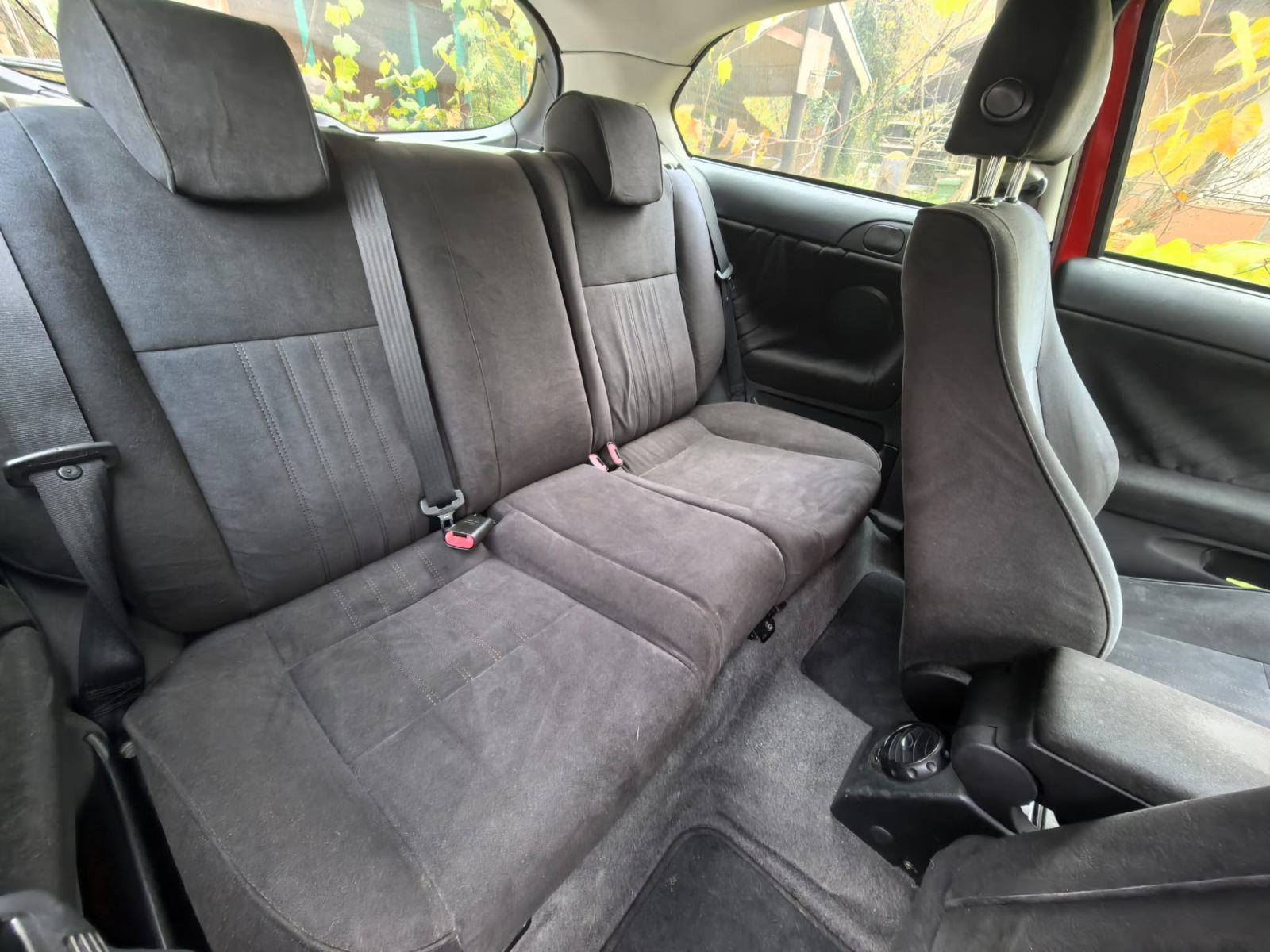 Alfa Romeo 147 1,6 TS 105 registriran do 1mj 2027, pogled izvana - slika 5