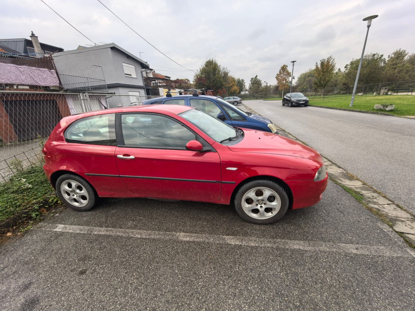 Alfa Romeo 147 1,6 TS 105 registriran do 1mj 2027, fotografija 7