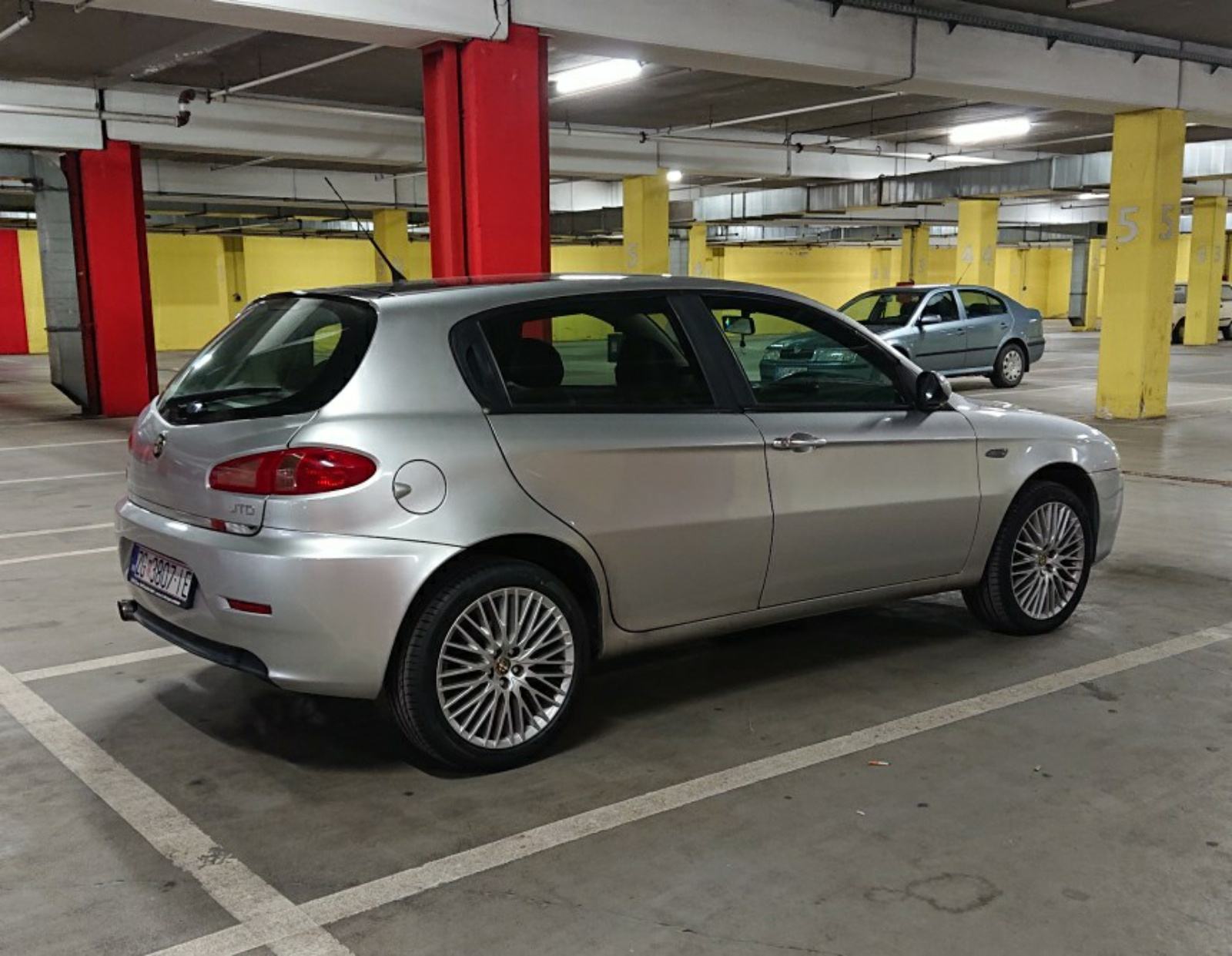 Alfa Romeo 147 1,9 JTD, fotografija 18