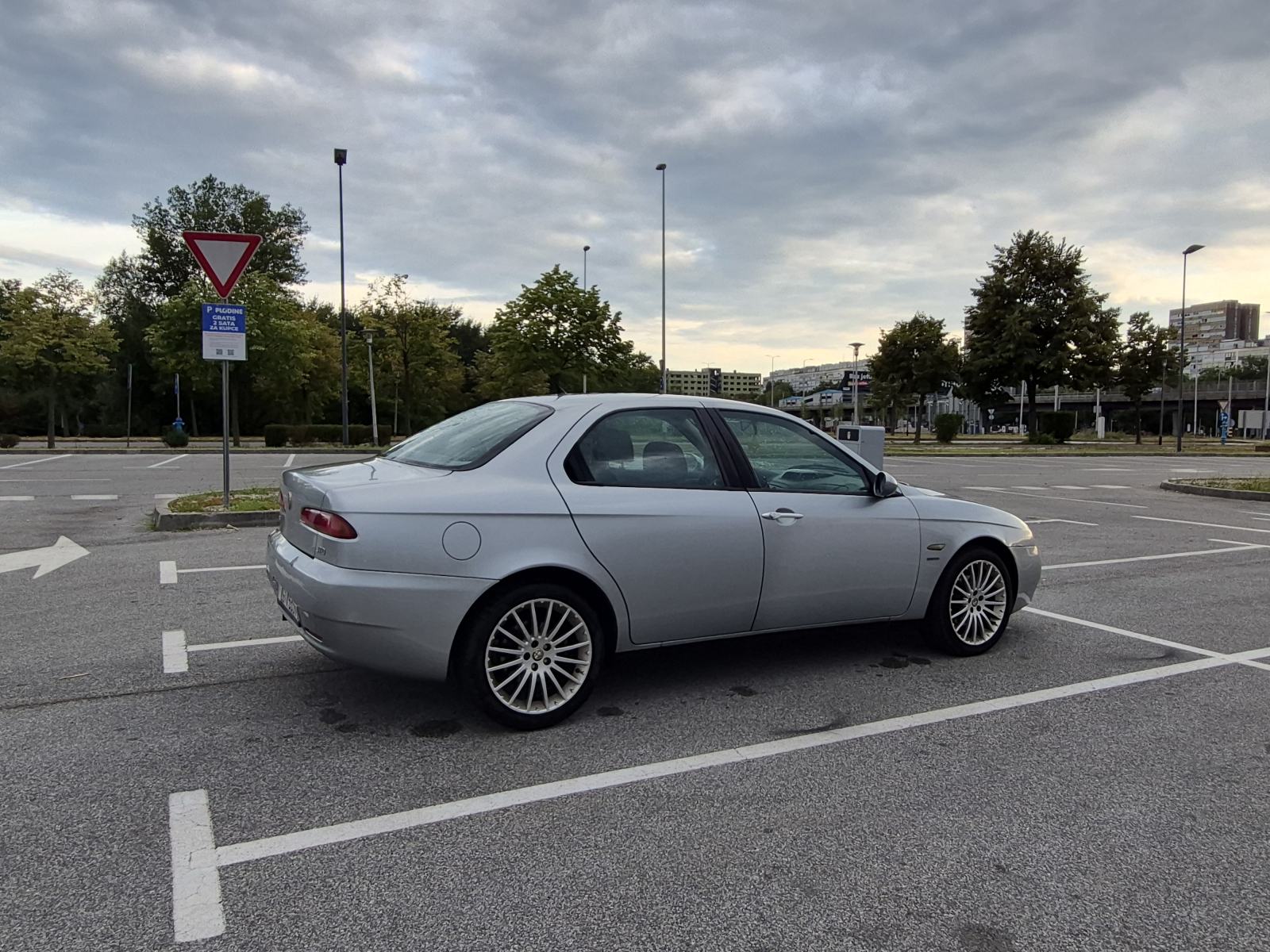 Alfa Romeo 156 1,9 JTD, pogled izvana - slika 5