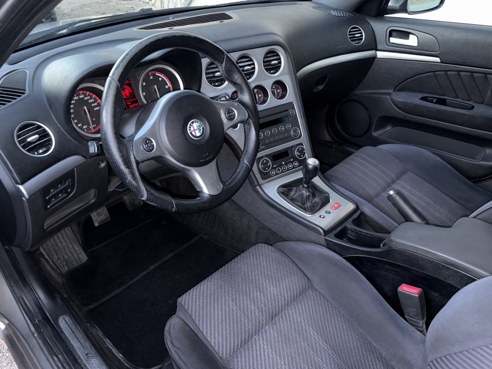 Alfa Romeo 159 1,9 JTDM / servisna evidencija /, fotografija 15