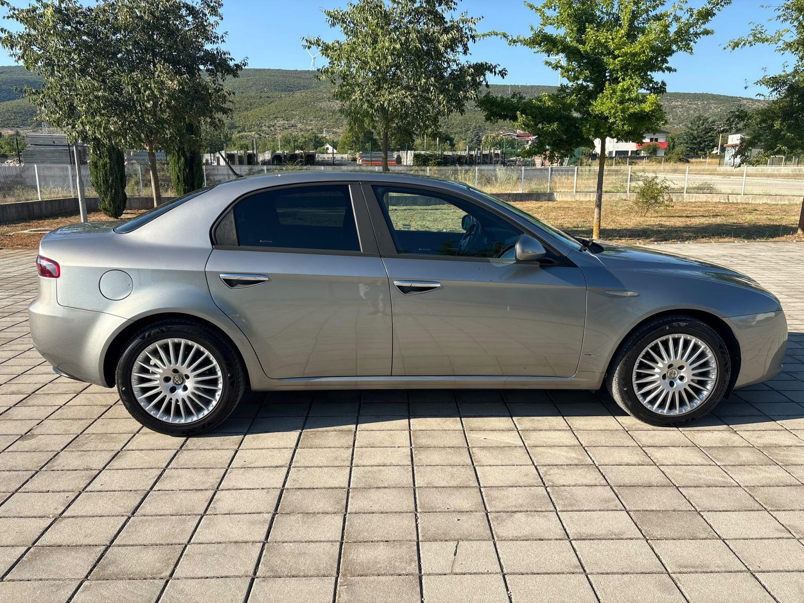Alfa Romeo 159 1,9 JTDM / servisna evidencija /, fotografija 4