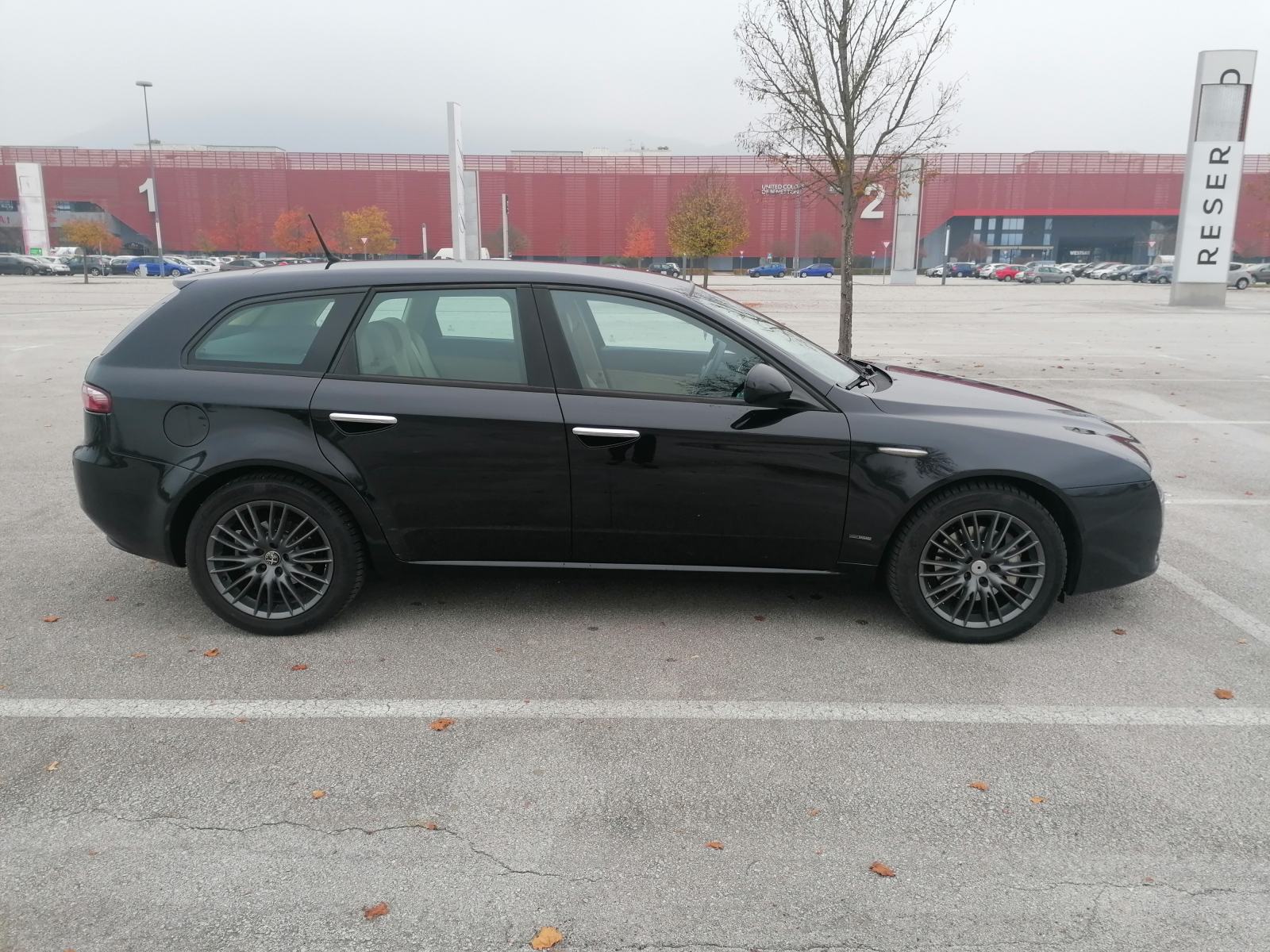 Alfa Romeo 159 SW 1,9 JTDM, fotografija 3
