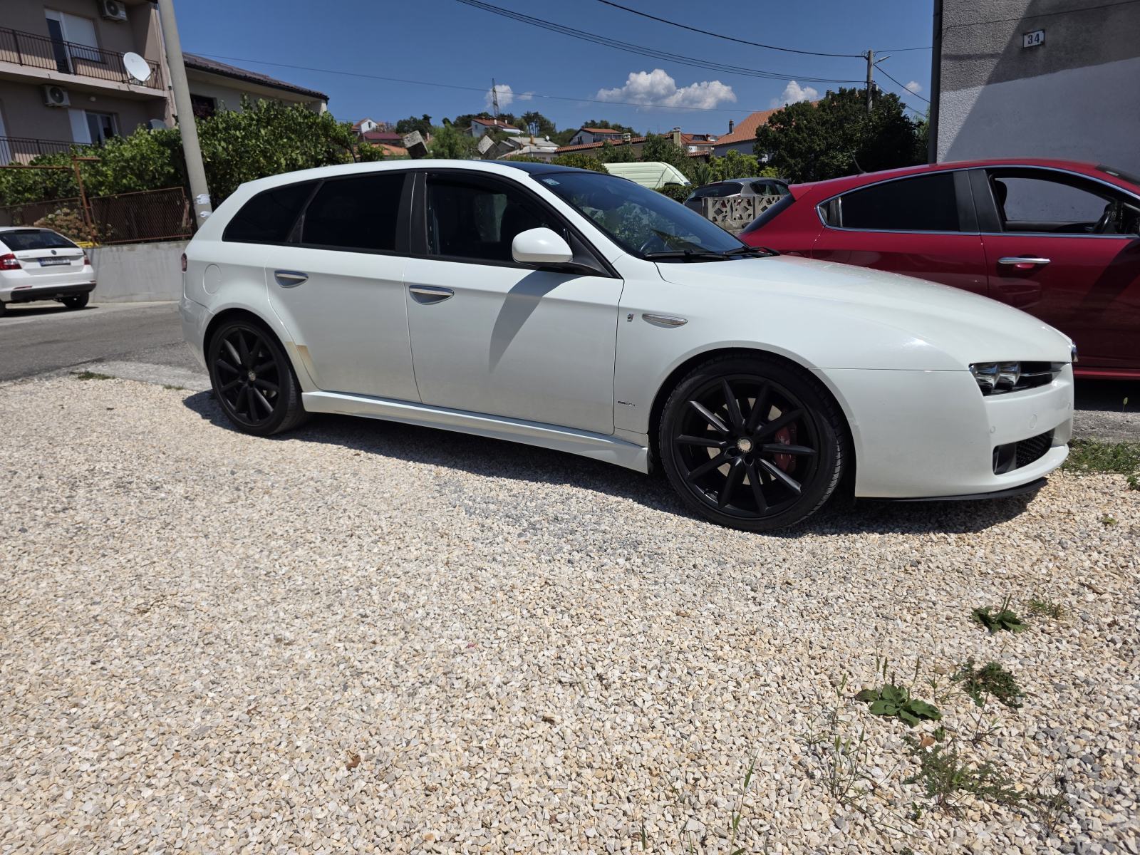 Alfa Romeo 159 SW Ti 2.0 JTDm 125kW reg 08/27, pogled izvana - slika 1