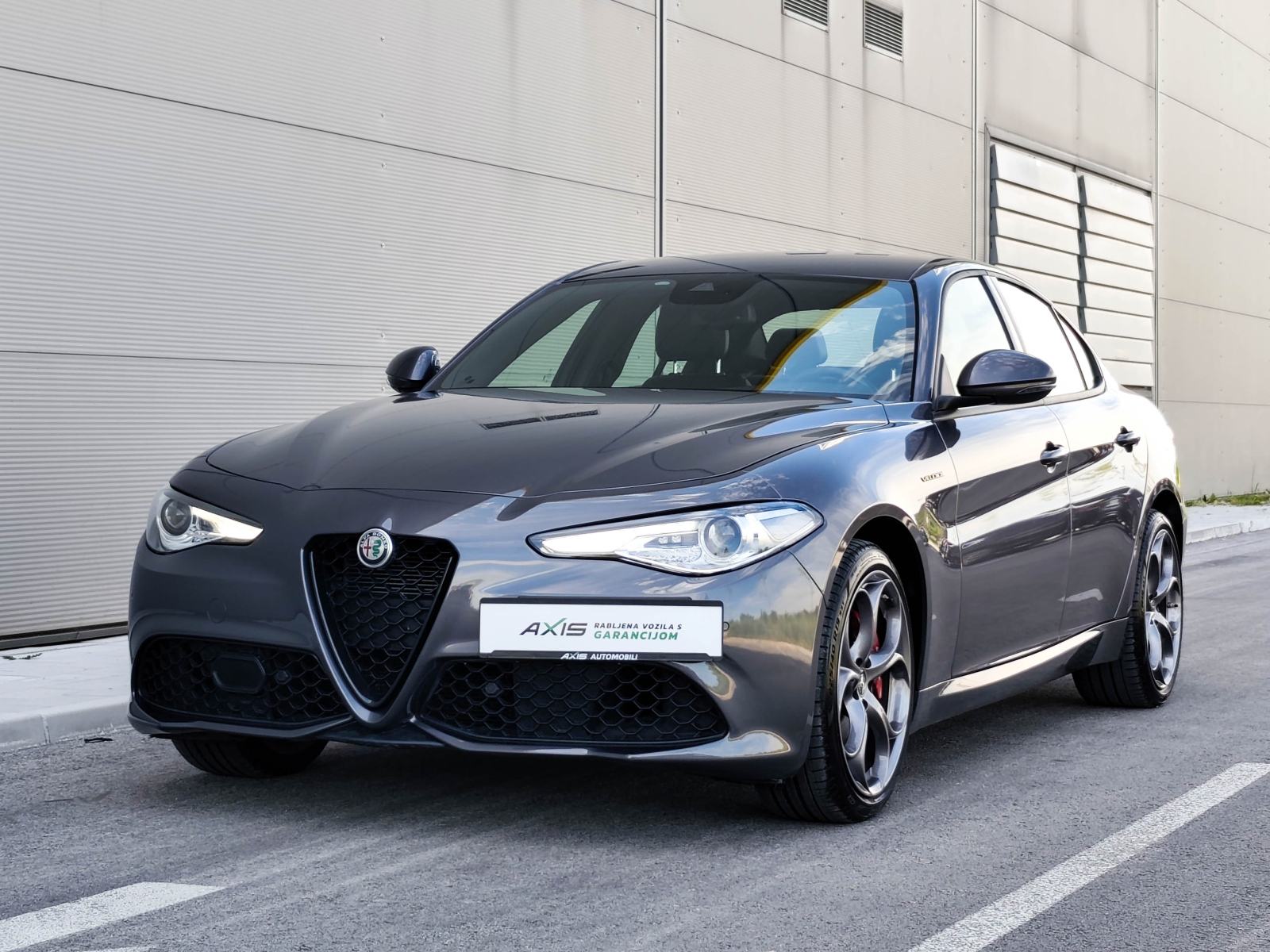 Alfa Romeo Giulia 2,0Turbo Veloce Q4 280 ks |Kam |LED |CarPlay |JAMST, fotografija 2
