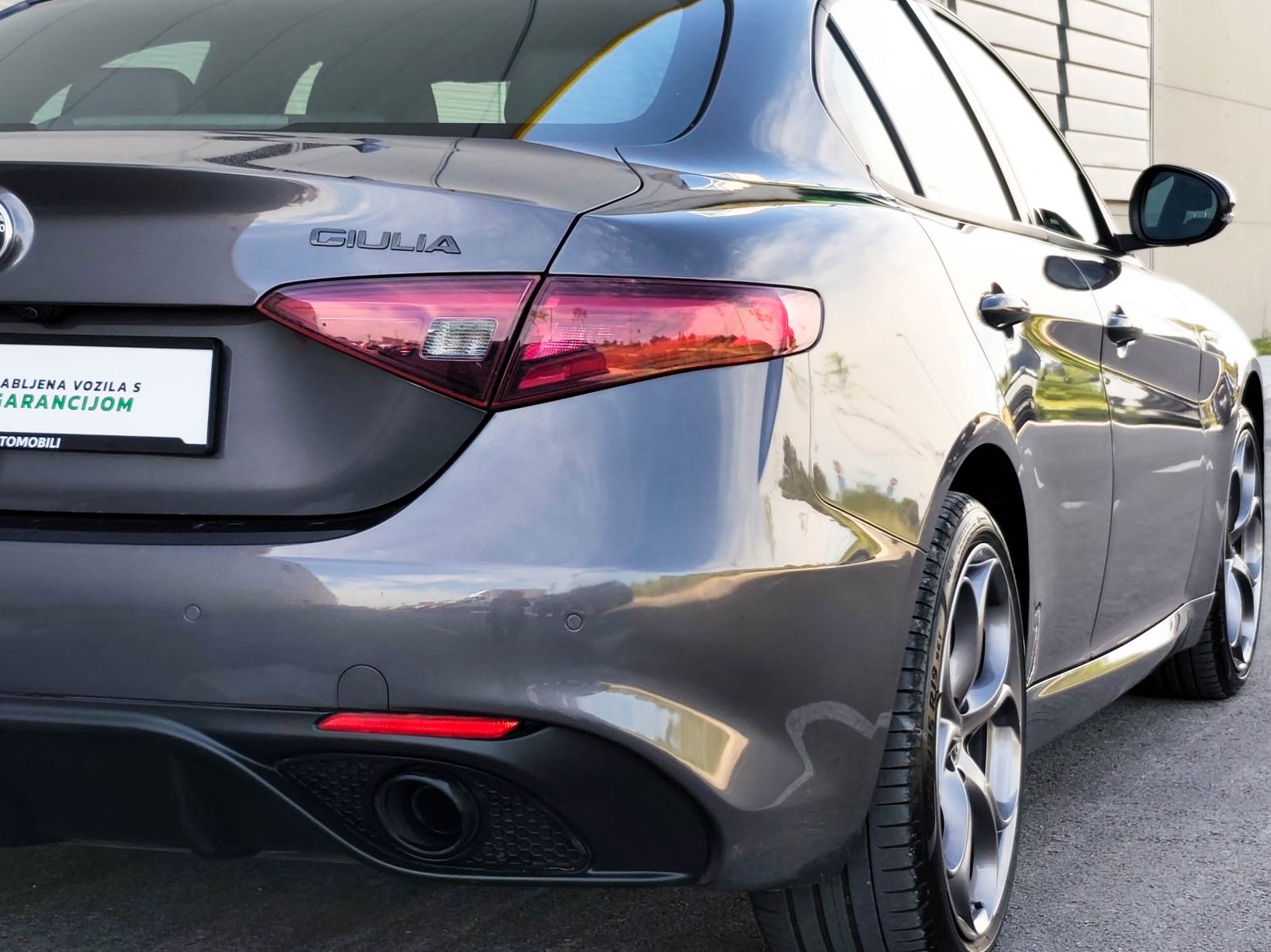 Alfa Romeo Giulia 2,0Turbo Veloce Q4 280 ks |Kam |LED |CarPlay |JAMST, fotografija 10