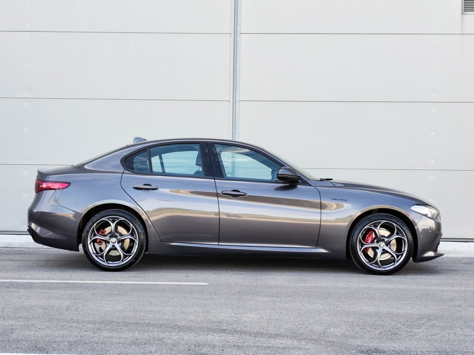 Alfa Romeo Giulia 2,0Turbo Veloce Q4 280 ks |Kam |LED |CarPlay |JAMST, fotografija 12
