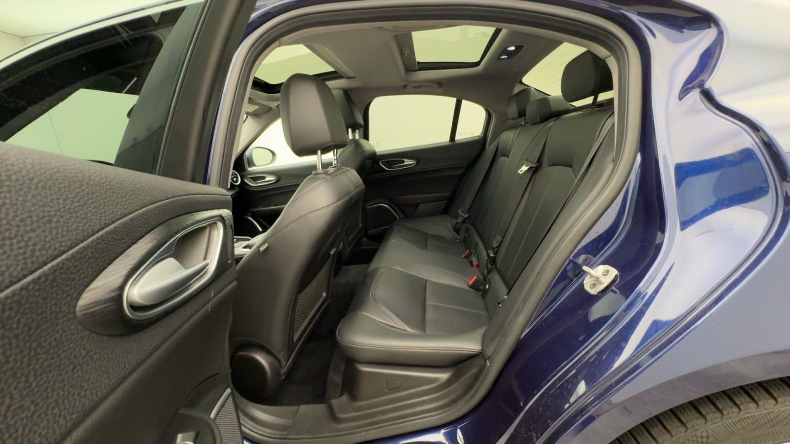 Alfa Romeo Giulia 2,2 automatik *** LEASING BEZ UČEŠĆA *** rata 280€ *, fotografija 7