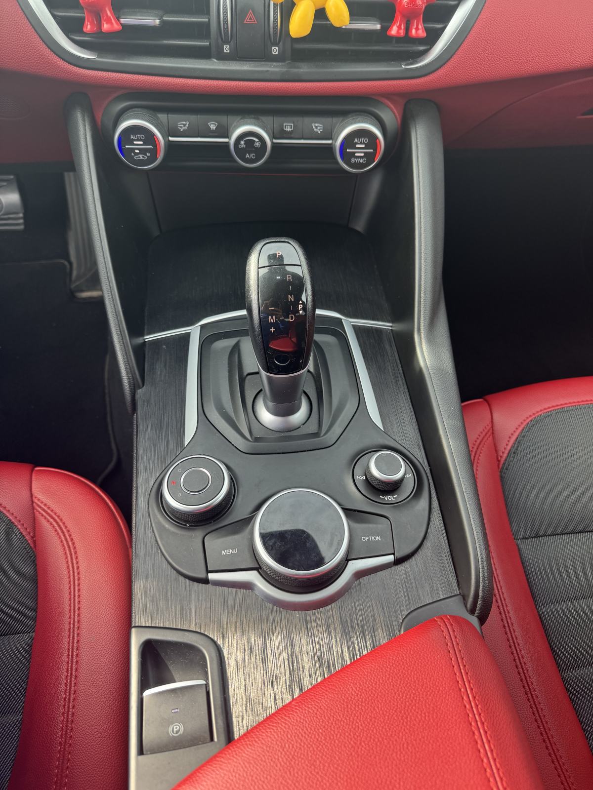 Alfa Romeo Giulia automatic, HITNO, fotografija 10