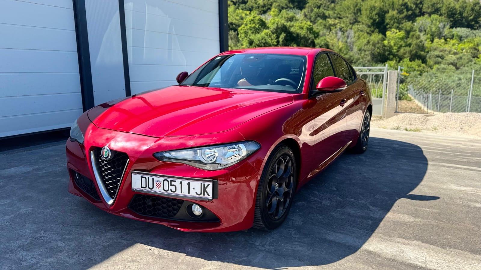 Alfa Romeo Giulia 2,2 JTD 180 KS automatik, fotografija 2