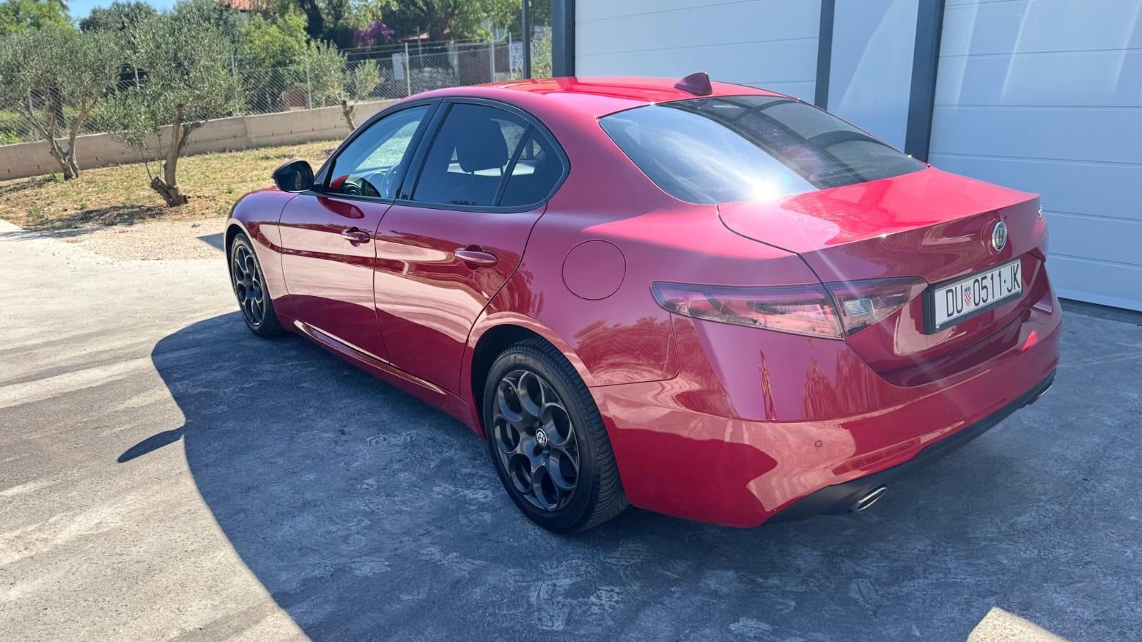 Alfa Romeo Giulia 2,2 JTD 180 KS automatik, fotografija 5