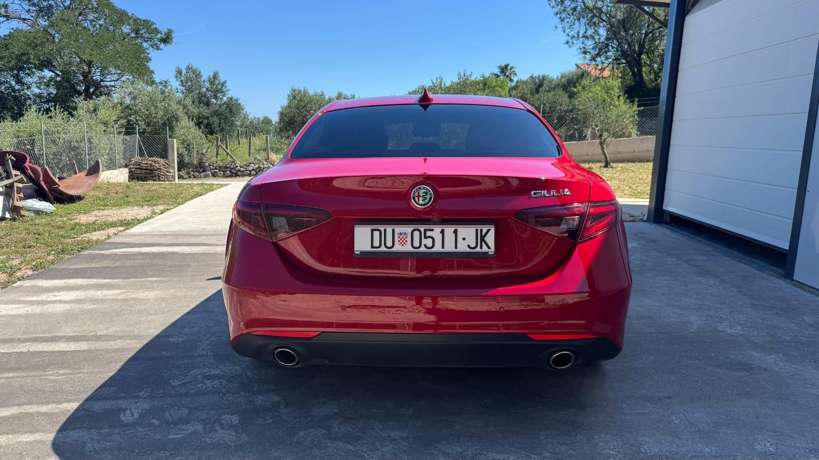 Alfa Romeo Giulia 2,2 JTD 180 KS automatik, fotografija 6
