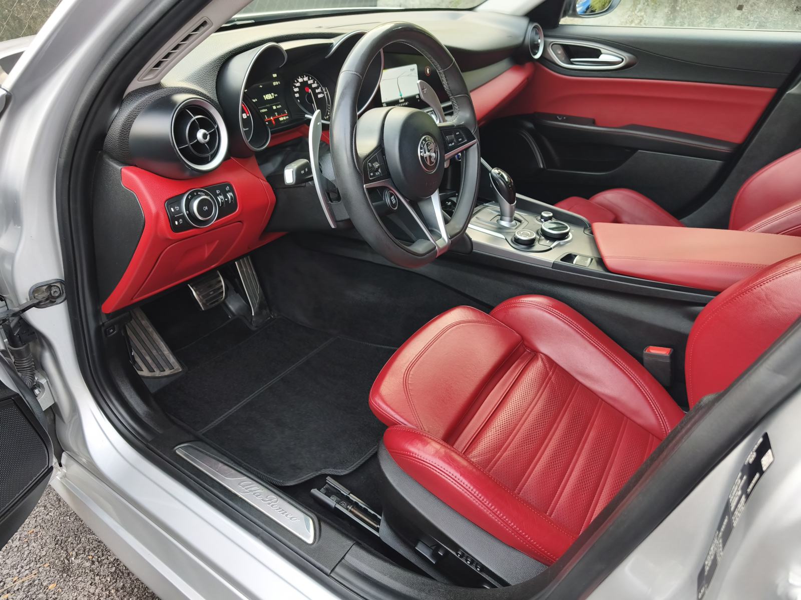 Alfa Romeo Giulia 2,2 JTD Q4 VELOCE**AKCIJA**, fotografija 14