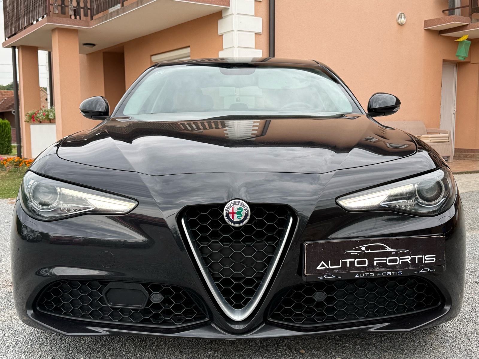 ALFA ROMEO GIULIA 2.2 JTD•REG 4/27•AUTOMATIK•XENON•NAVI•KAMERA•KOŽA•, fotografija 3