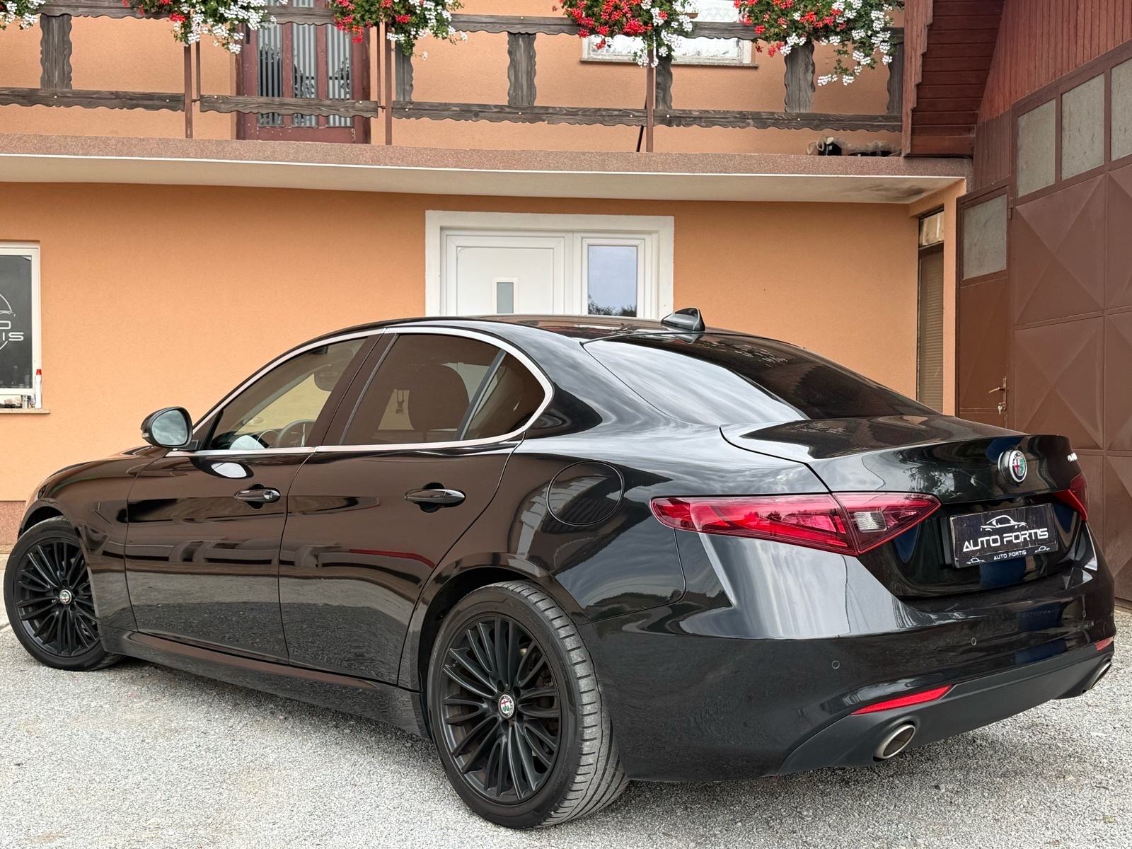 ALFA ROMEO GIULIA 2.2 JTD•REG 4/27•AUTOMATIK•XENON•NAVI•KAMERA•KOŽA•, fotografija 10