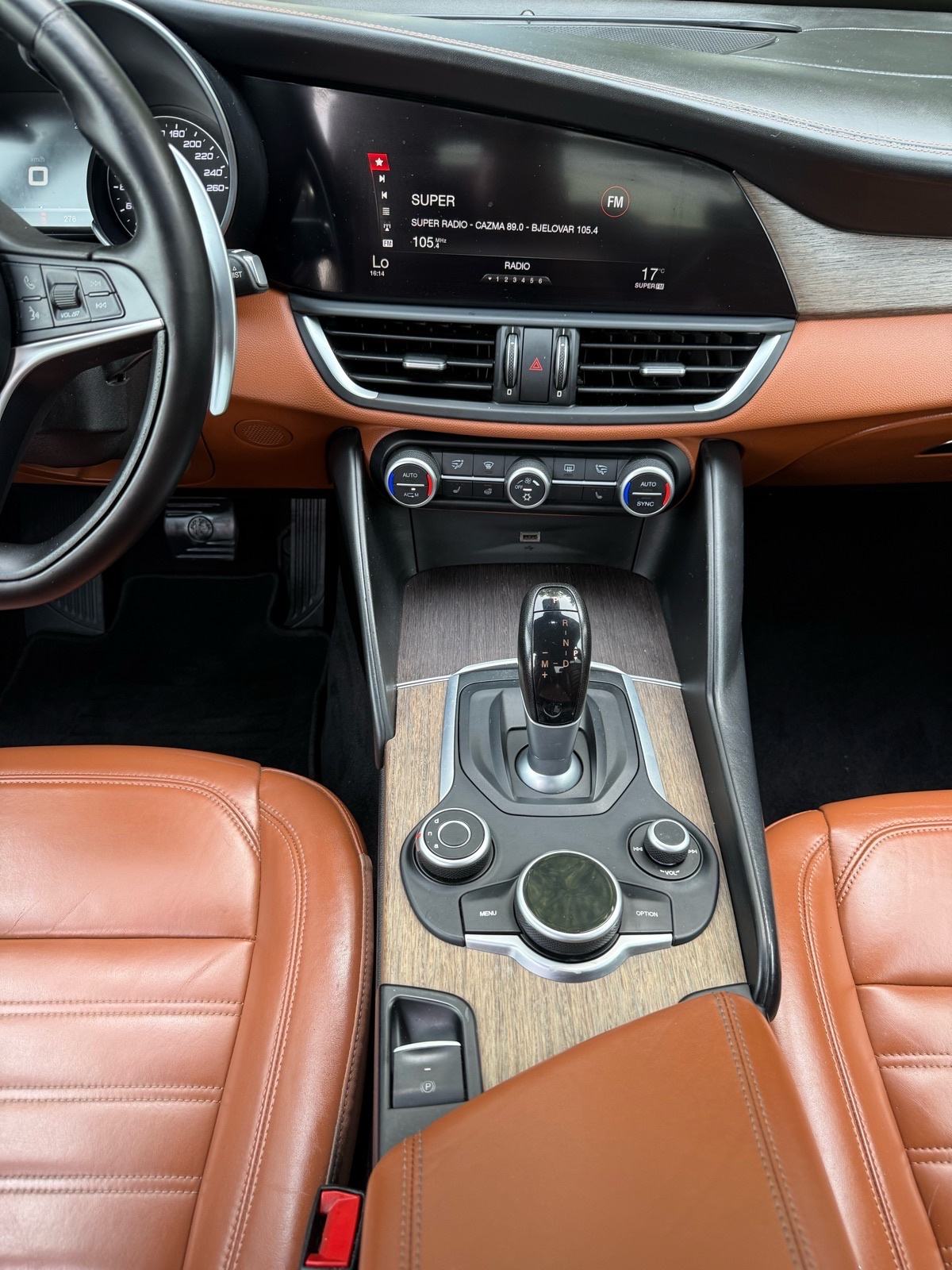 ALFA ROMEO GIULIA 2.2 JTD•REG 4/27•AUTOMATIK•XENON•NAVI•KAMERA•KOŽA•, fotografija 17