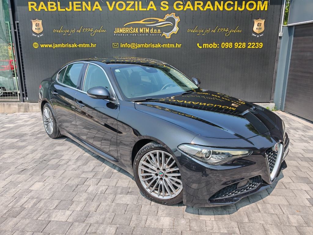 ⭐Alfa Romeo Giulia 2,2 JTD◽NAVI◽MRTVI KUT◽KAMERA◽HARMAN/KARDON⭐, fotografija 9