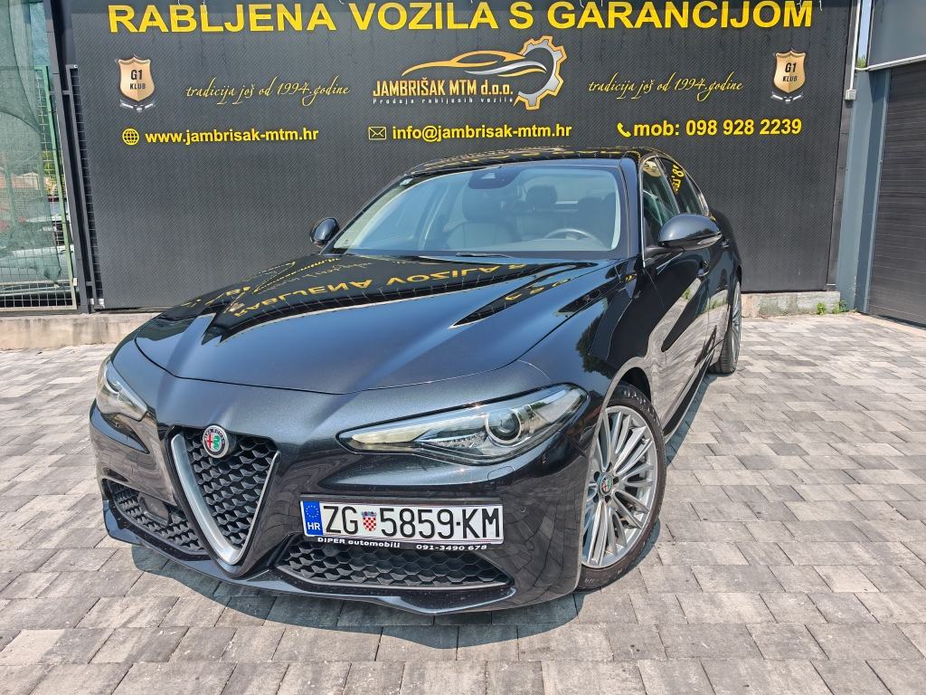 ⭐Alfa Romeo Giulia 2,2 JTD◽NAVI◽MRTVI KUT◽KAMERA◽HARMAN/KARDON⭐, fotografija 12