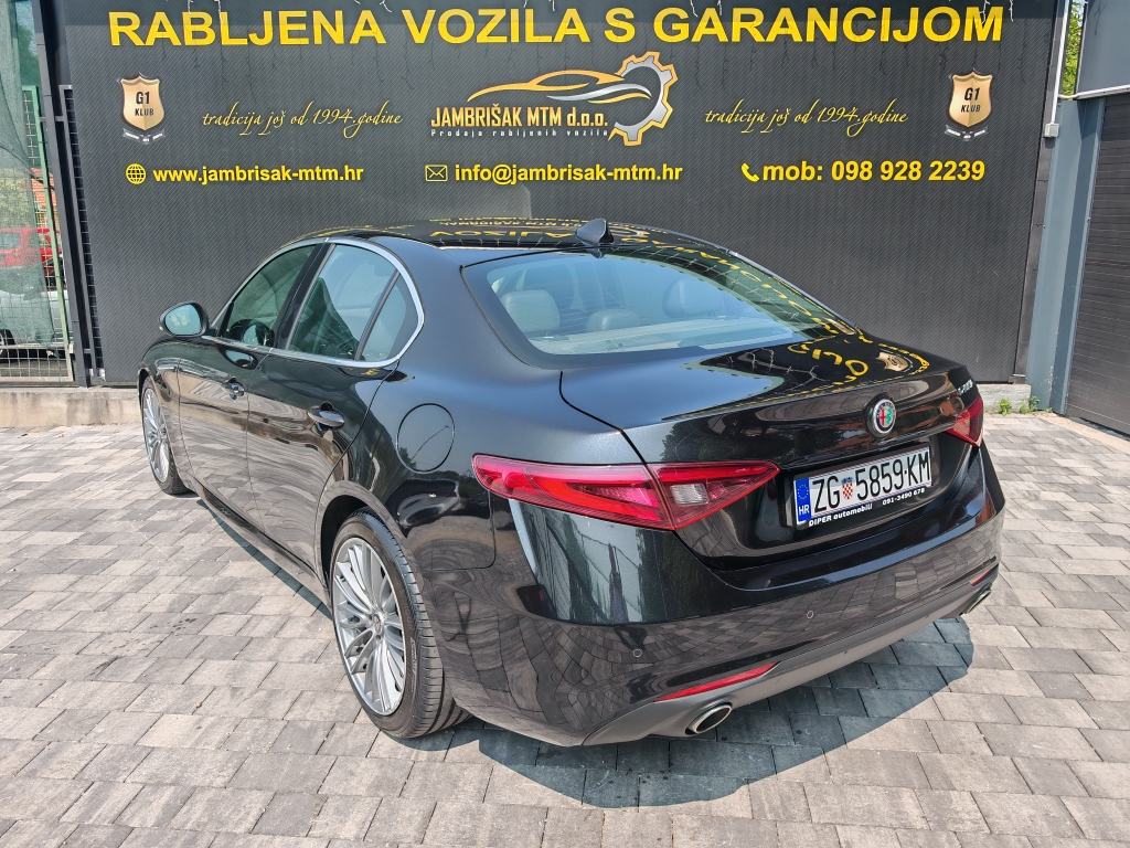 ⭐Alfa Romeo Giulia 2,2 JTD◽NAVI◽MRTVI KUT◽KAMERA◽HARMAN/KARDON⭐, fotografija 4