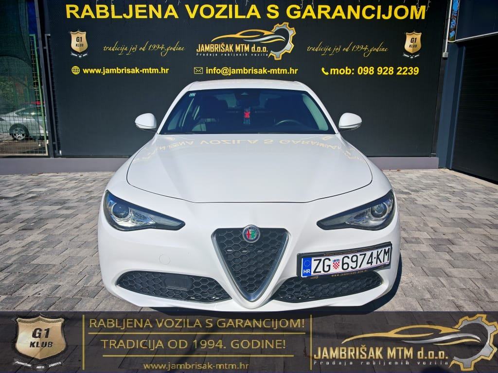 ⭐Alfa Romeo Giulia 2,2 JTD D.N.A.◽132kW◽NAVIGACIJA◽PRIVAT◽REG:6/2026⭐, fotografija 12
