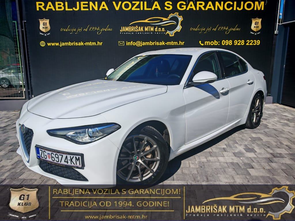 ⭐Alfa Romeo Giulia 2,2 JTD D.N.A.◽132kW◽NAVIGACIJA◽PRIVAT◽REG:6/2026⭐, fotografija 2