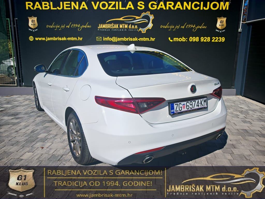 ⭐Alfa Romeo Giulia 2,2 JTD D.N.A.◽132kW◽NAVIGACIJA◽PRIVAT◽REG:6/2026⭐, fotografija 5