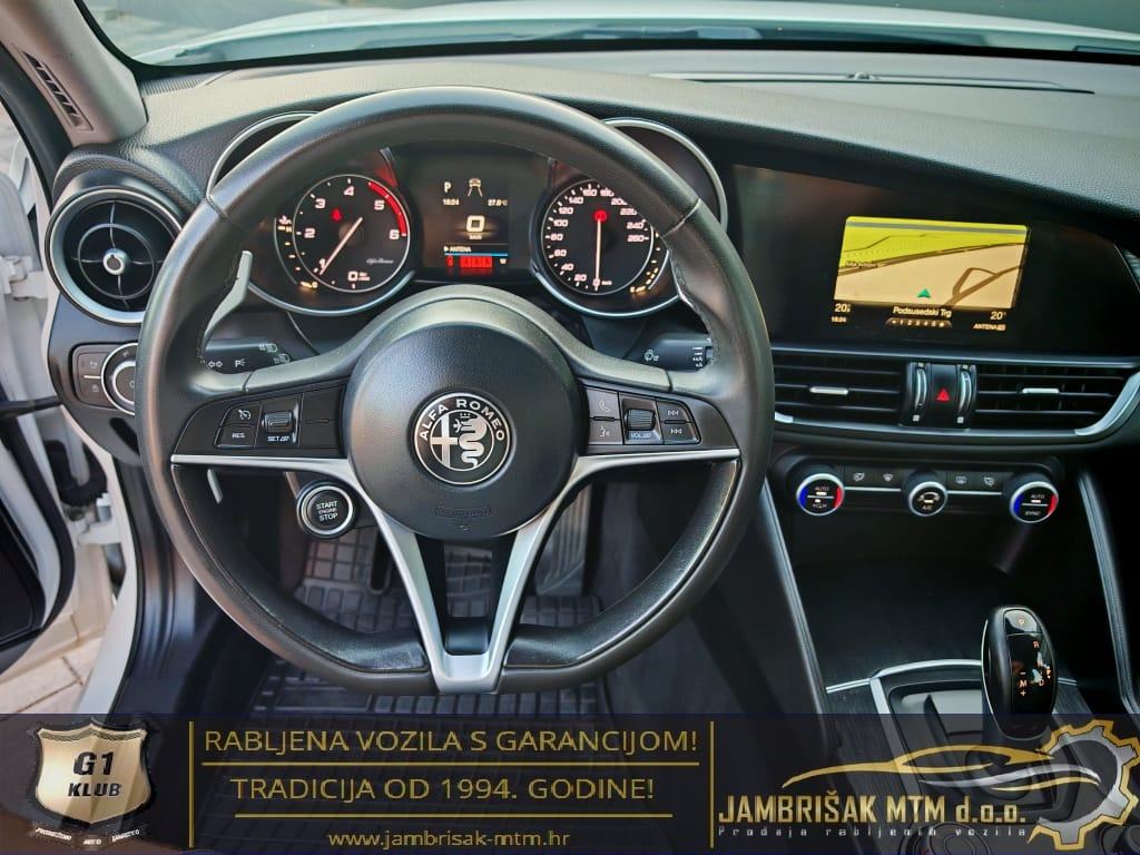 ⭐Alfa Romeo Giulia 2,2 JTD D.N.A.◽132kW◽NAVIGACIJA◽PRIVAT◽REG:6/2026⭐, fotografija 20