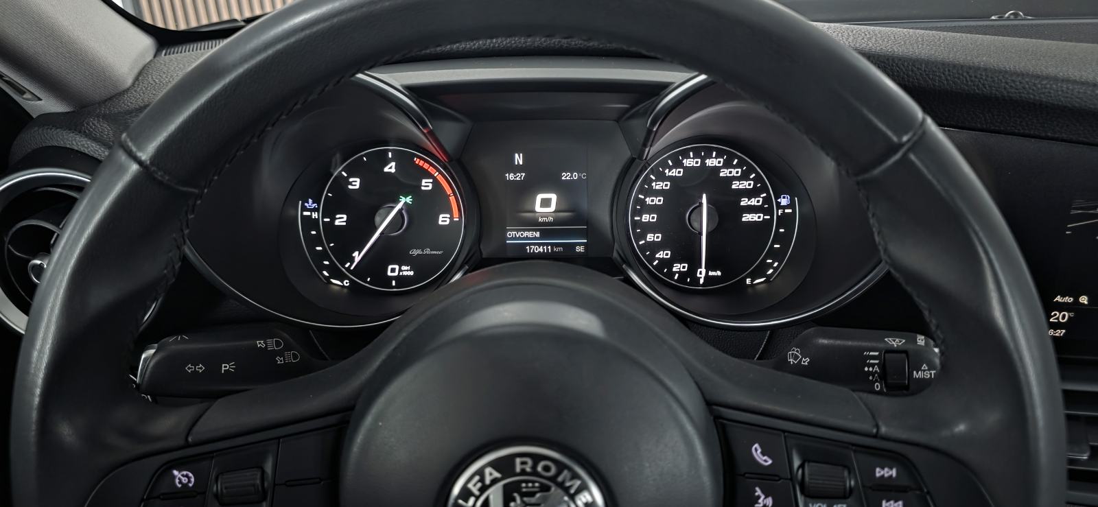 Alfa Romeo Giulia 2,2 JTD, 6 BRZINA, BI-XENON, AUT. KLIMA, REG 05/27.., fotografija 14