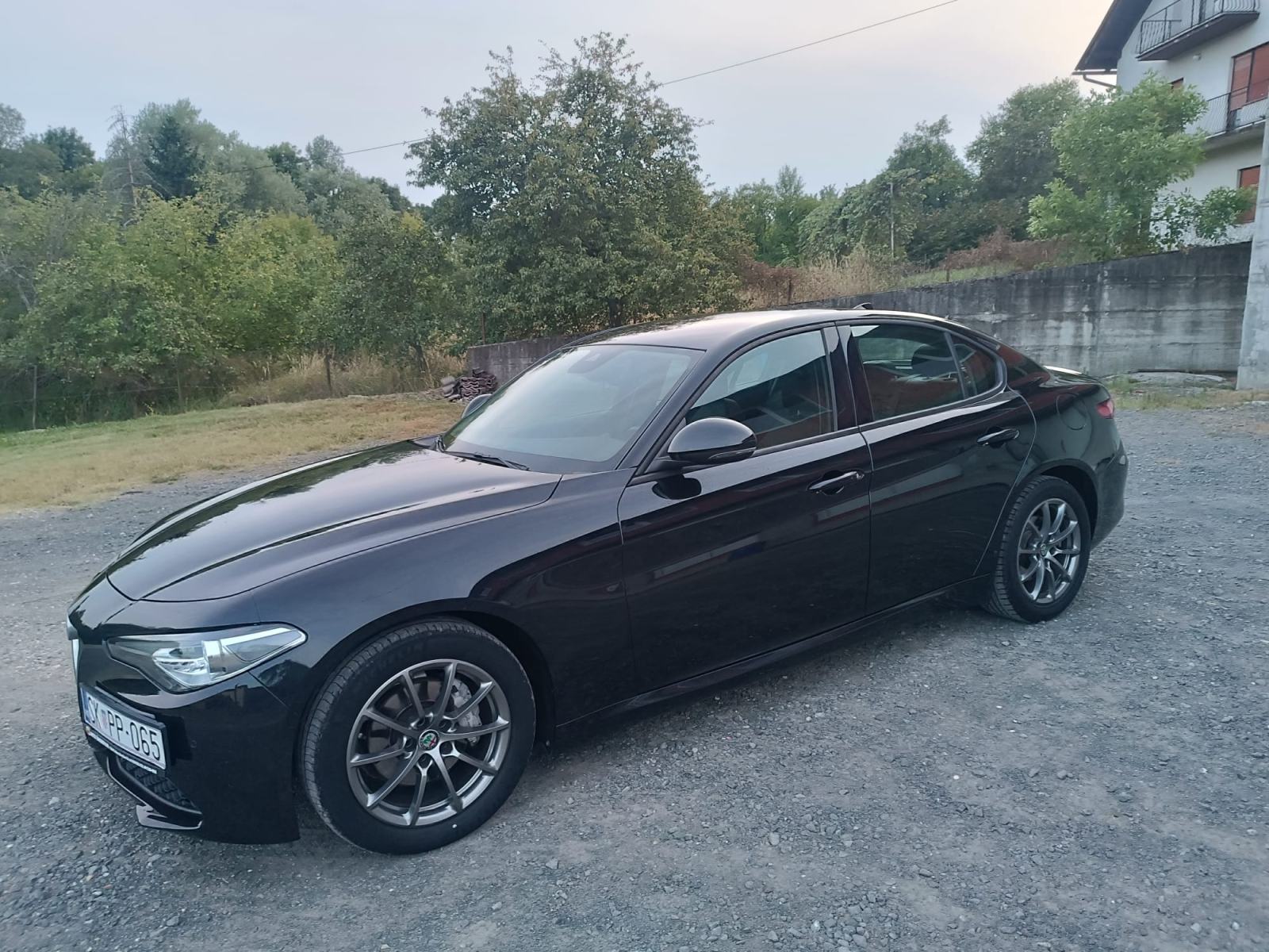 Alfa Romeo Giulia 2,2 JTD LEASING-KARTICE-100000 KM, fotografija 4