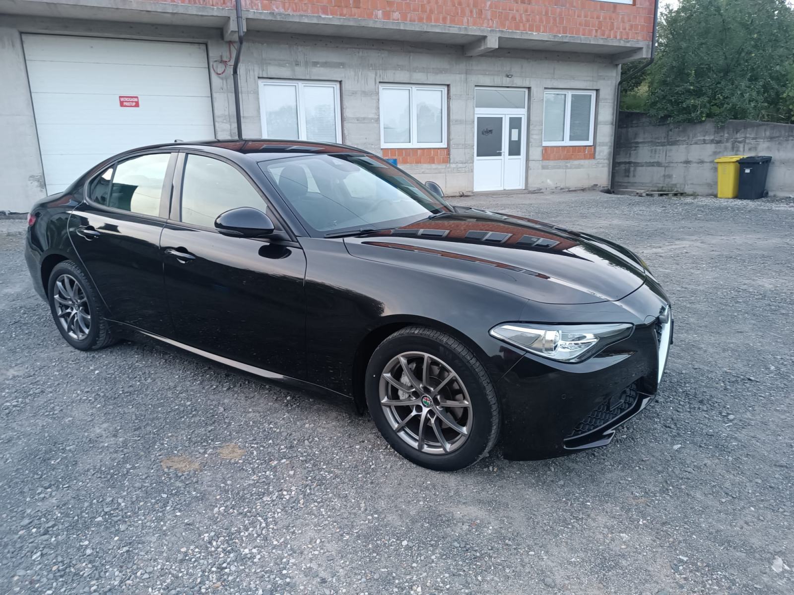 Alfa Romeo Giulia 2,2 JTD LEASING-KARTICE-100000 KM, fotografija 2