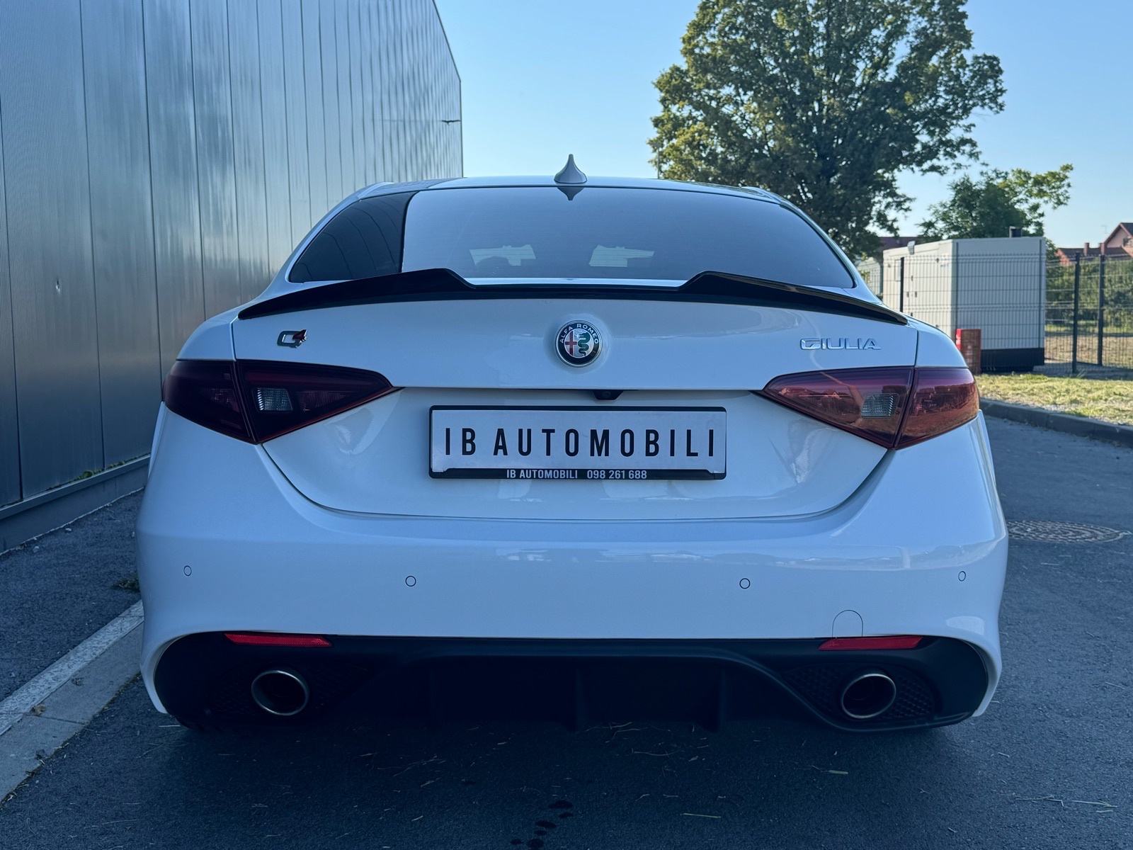 Alfa Romeo Giulia 2,2 JTD Veloce Q4 - Nove gume•Alu 19”•Koža•Memorija!, fotografija 6