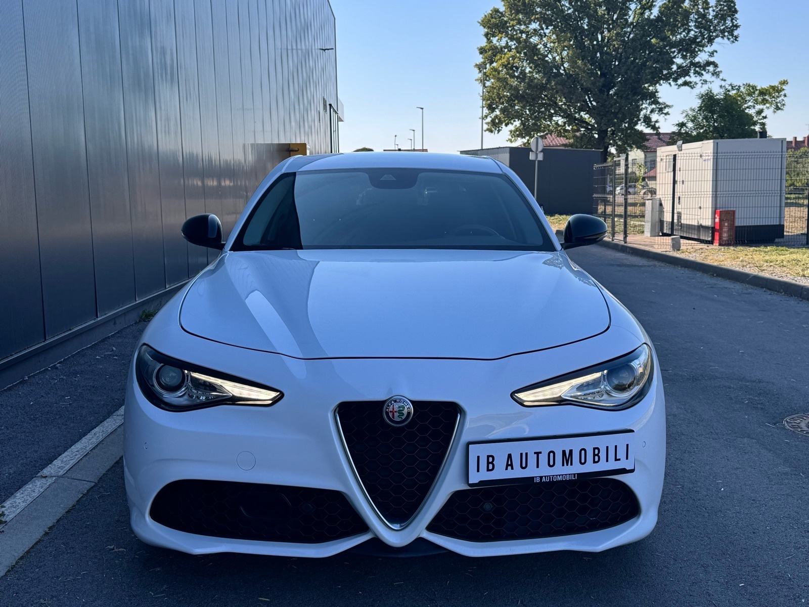 Alfa Romeo Giulia 2,2 JTD Veloce Q4 - Nove gume•Alu 19”•Koža•Memorija!, fotografija 2