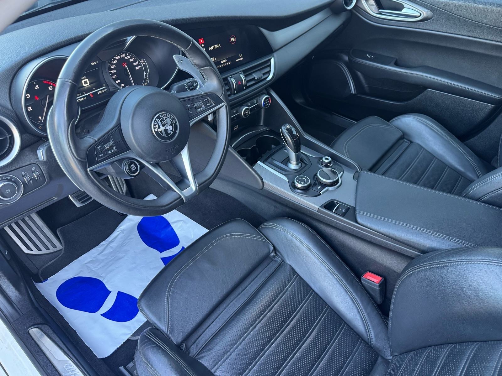 Alfa Romeo Giulia 2,2 JTD Veloce Q4 - Nove gume•Alu 19”•Koža•Memorija!, fotografija 9