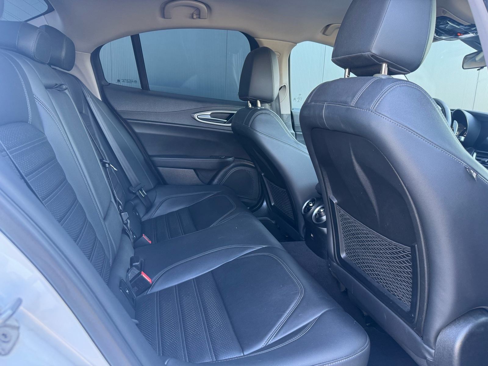Alfa Romeo Giulia 2,2 JTD Veloce Q4 - Nove gume•Alu 19”•Koža•Memorija!, fotografija 16