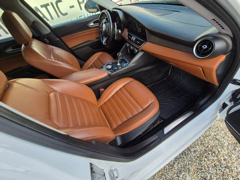 Alfa Romeo Giulia 2,2 JTDm Sport Automatic,savršeno stanje,ko nova, fotografija 3
