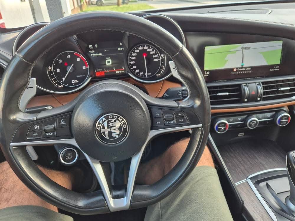 Alfa Romeo Giulia 2,2 JTDm Sport Automatic,savršeno stanje,ko nova, fotografija 6