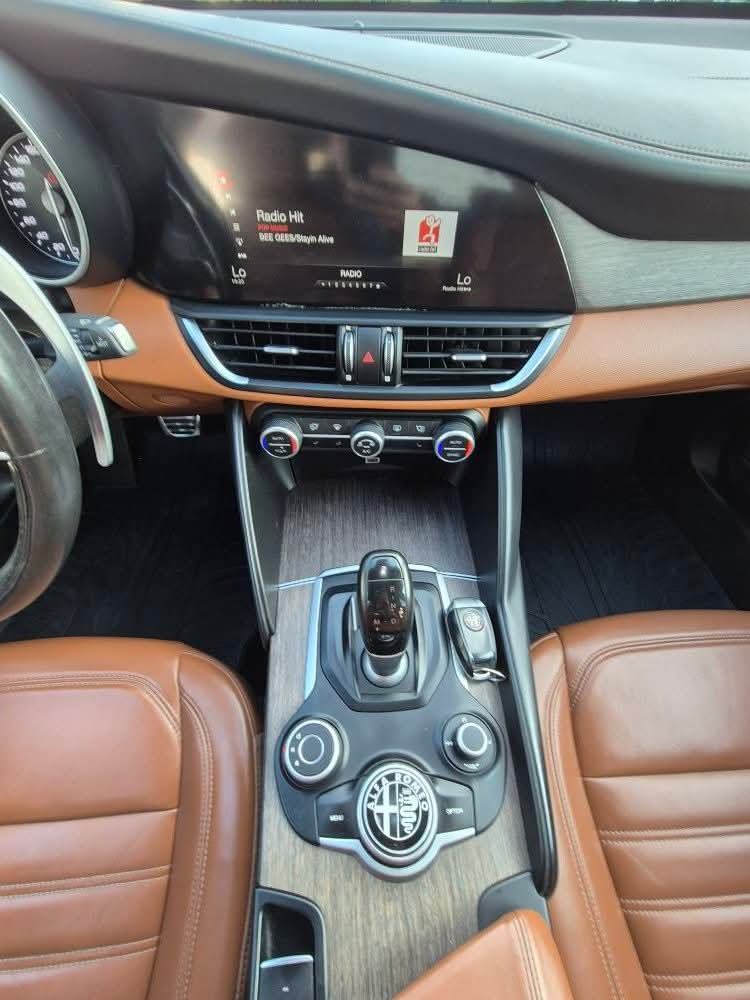 Alfa Romeo Giulia 2,2 JTDm Sport Automatic,savršeno stanje,ko nova, fotografija 9