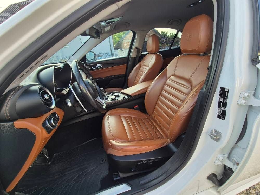 Alfa Romeo Giulia 2,2 JTDm Sport Automatic,savršeno stanje,ko nova, fotografija 10
