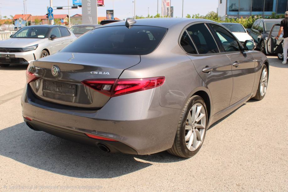 Alfa Romeo Giulia 2,2 LEASING BEZ UČEŠĆA I BEZ JAMACA, fotografija 4