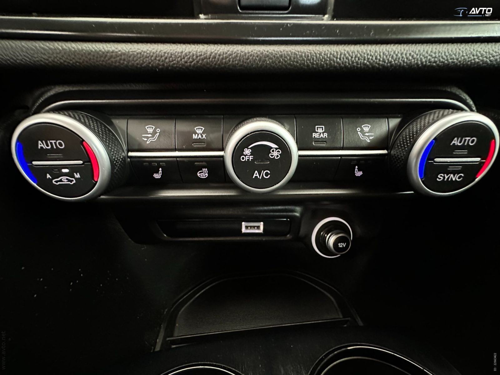 Alfa Romeo Giulia 2,2 Multijet 190 Avt.NEMAČKI.KAMERA.KOŽA, fotografija 16
