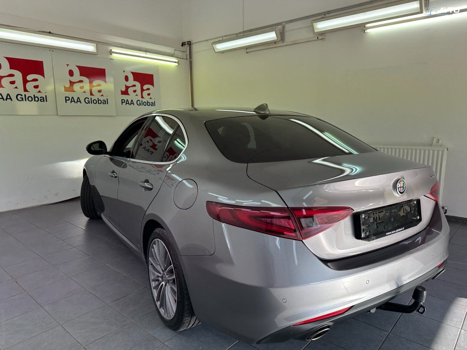 Alfa Romeo Giulia 2,2 Multijet 190 Avt.NEMAČKI.KAMERA.KOŽA, fotografija 7