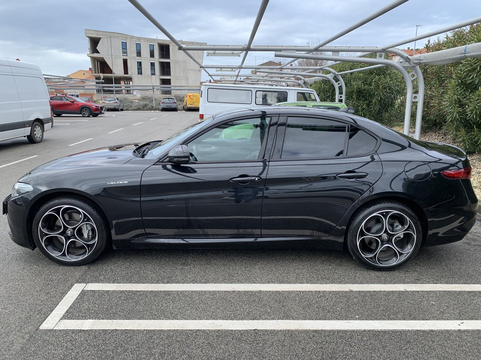 Alfa Romeo Giulia Veloce 2,0 280 KS Q4, fotografija 3