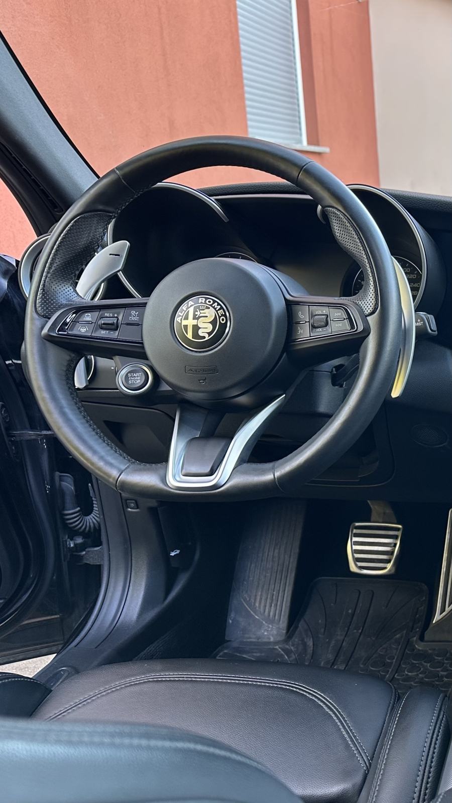 Alfa Romeo Giulia Veloce 2,0 280 KS Q4, fotografija 10